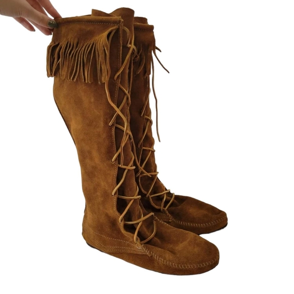 Minnetonka Lace Up Moccasin Boots Size 10 - Picture 2 of 7